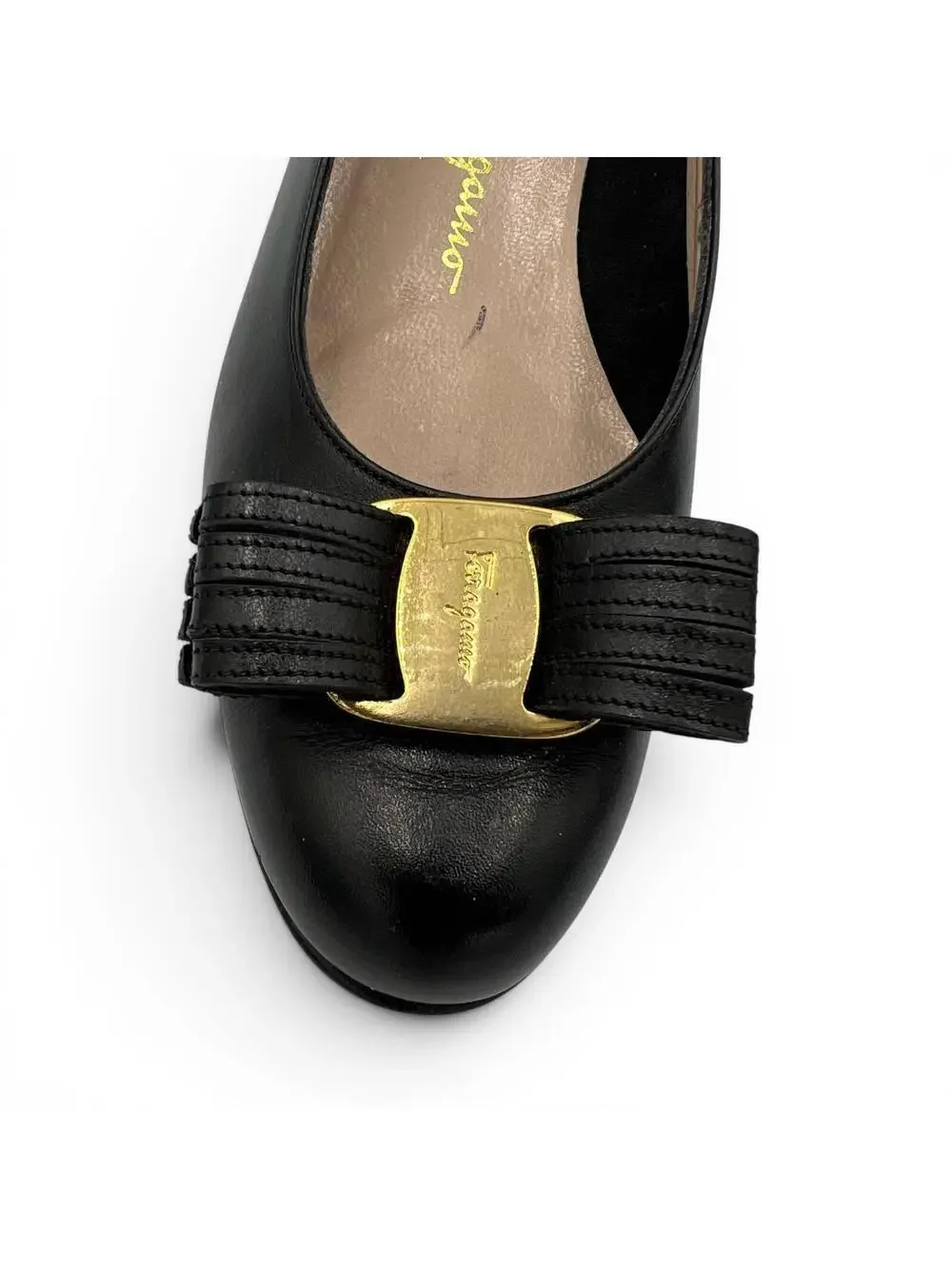Vintage Salvatore Ferragamo Black Leather Bow Detail Pumps